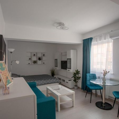 White Studio Center Alba Iulia Exterior photo